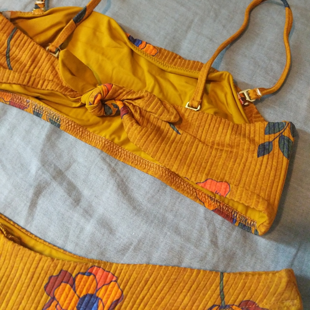 Vitamin A Mila Bandeau Bikini Top California Bottoms Florange - Picture 10 of 11